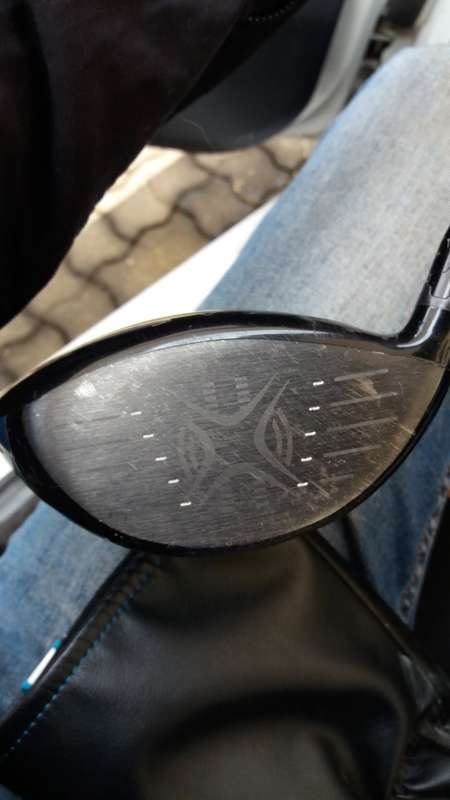 Callaway Rogue 9 degree driver, adj tool and cover incl Club is fitted with a Regular flex shaft
